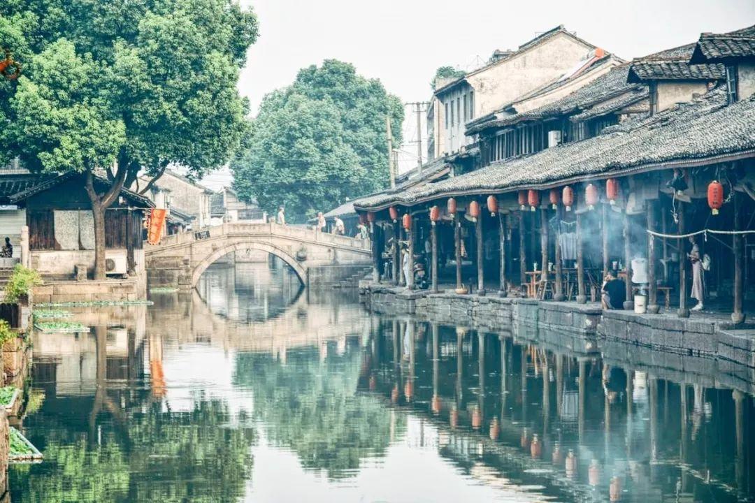 河谷冒险逃生